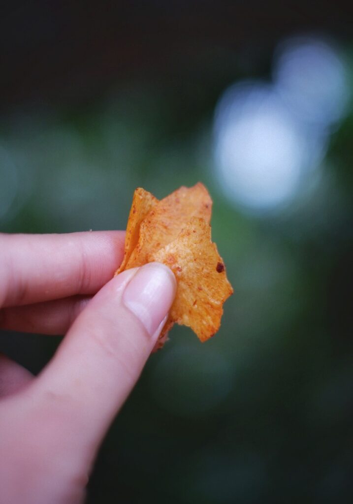 Tekstur Leni Snacks Keripik Singkong Teri Pedas